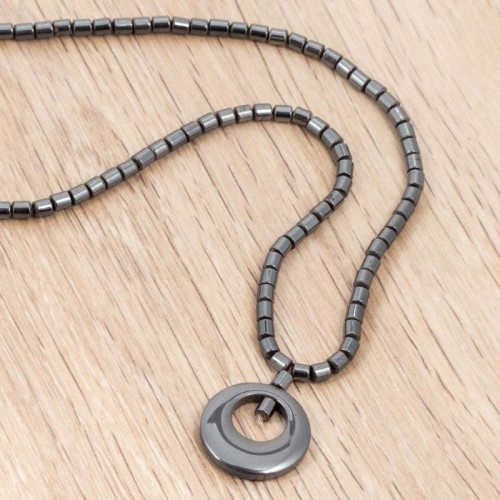 Collier MATEONA Black Gold Ras de cou pendentif en perles Double cercle ajouré Doré et Noir Laiton doré à l'or fin Hématite